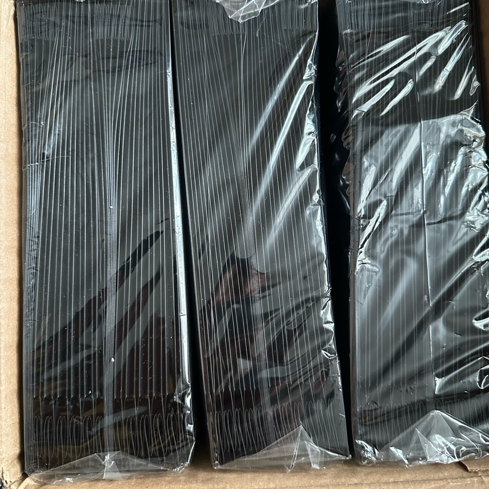 Black Pocket Folder 3 pieces x $5
